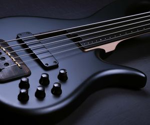 F-Bass-AC5-Matte-Black-Banner